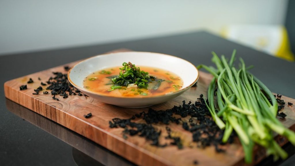 How to become a sous chef