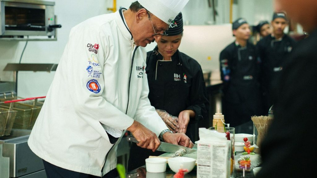 Can I become a chef by doing hotel management